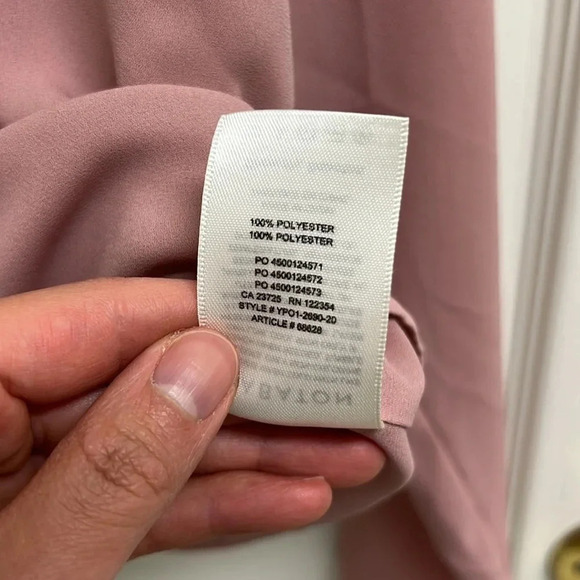 Aritzia Babaton Murphy Long Sleeve V-Neck Blouse | Size XS Dusty Pink - Picture 7 of 7